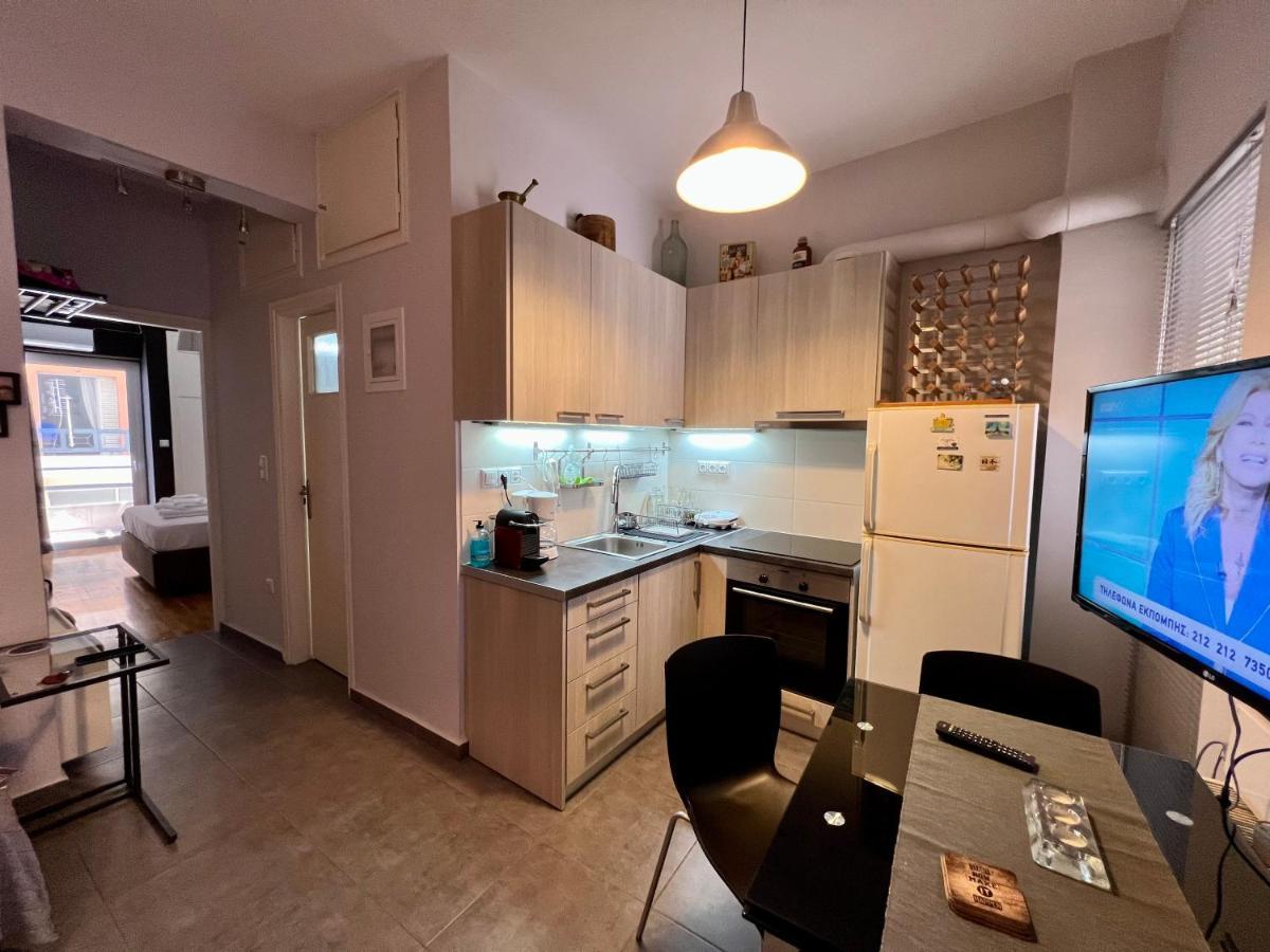 Central Kalamata Cozy Apartment Bagian luar foto