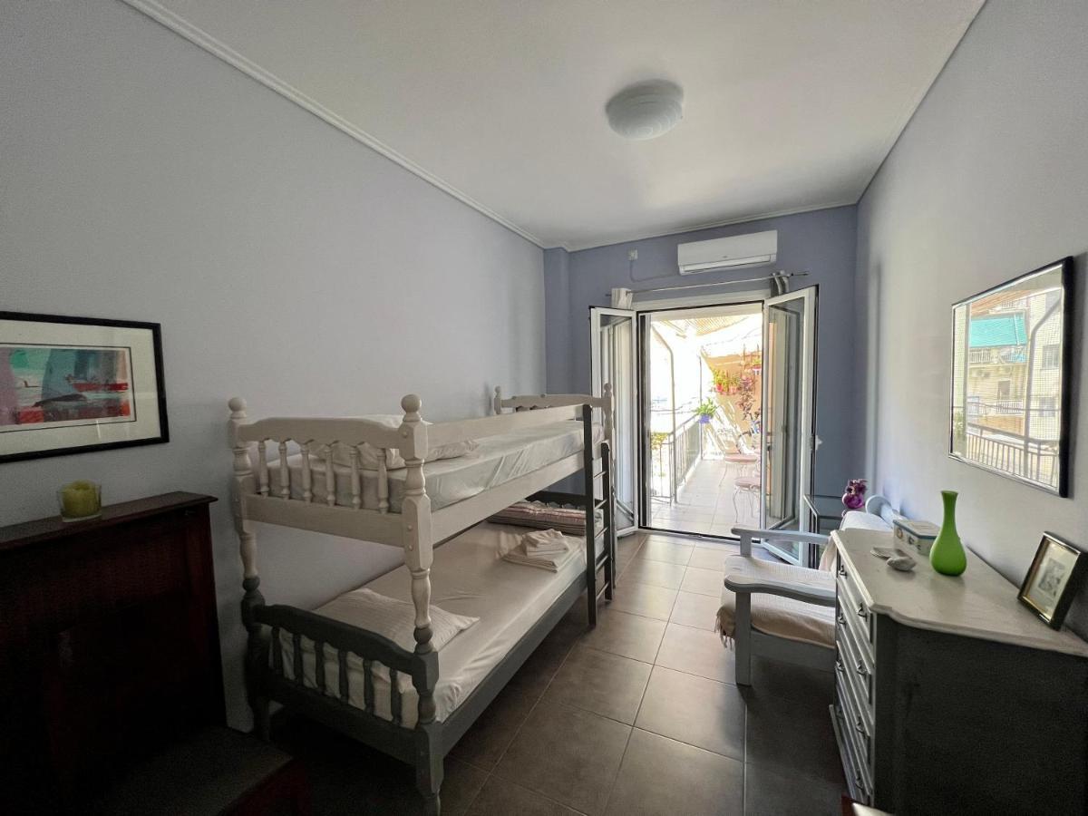 Central Kalamata Cozy Apartment Bagian luar foto