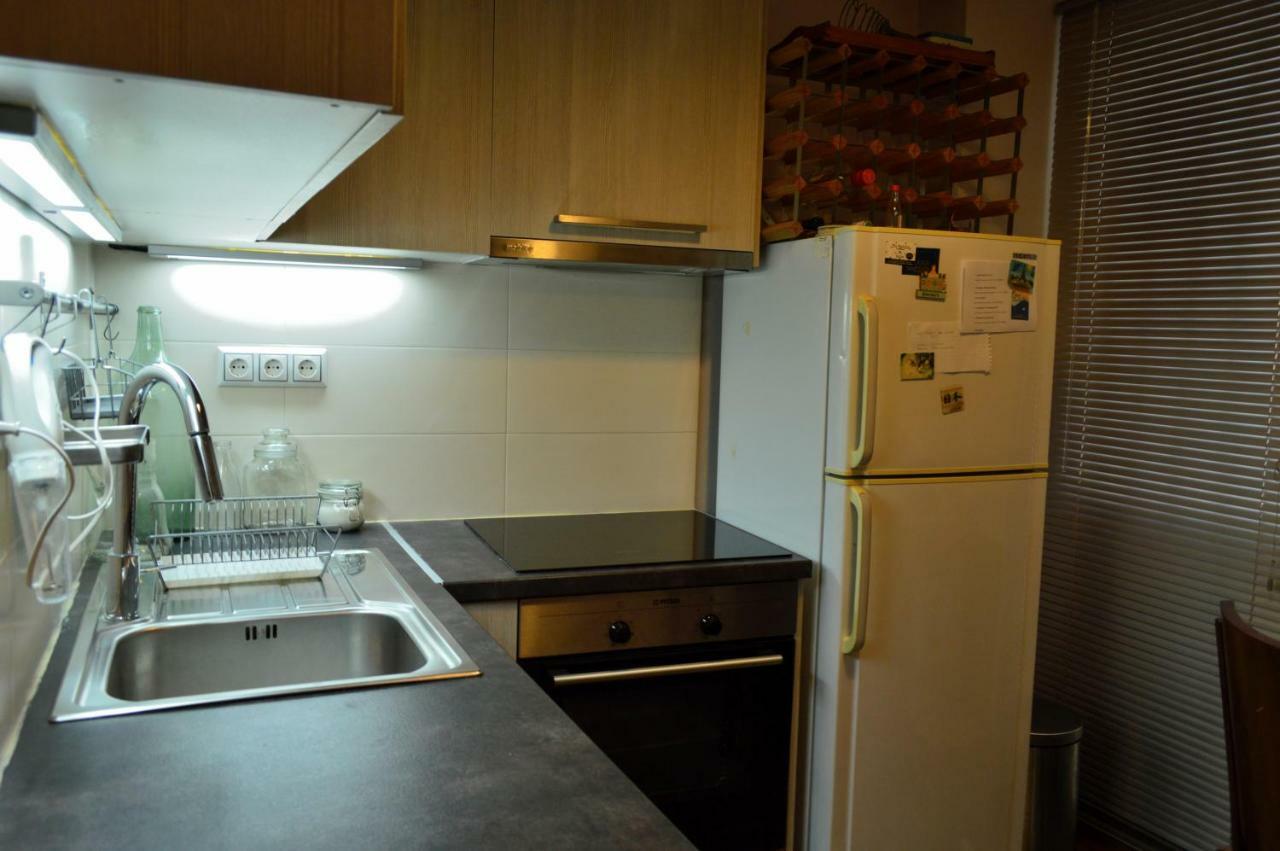 Central Kalamata Cozy Apartment Bagian luar foto