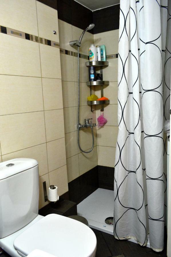 Central Kalamata Cozy Apartment Bagian luar foto